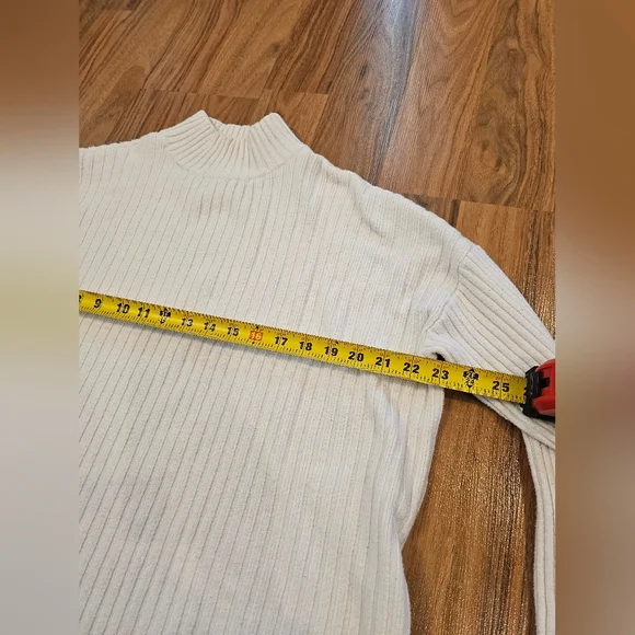 Elegant White LOFT Women's Cotton Knit Sweater - Picture 7 of 10